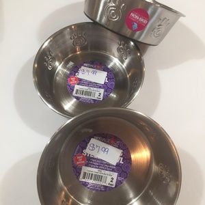 Non-skid pet bowl Petrageous